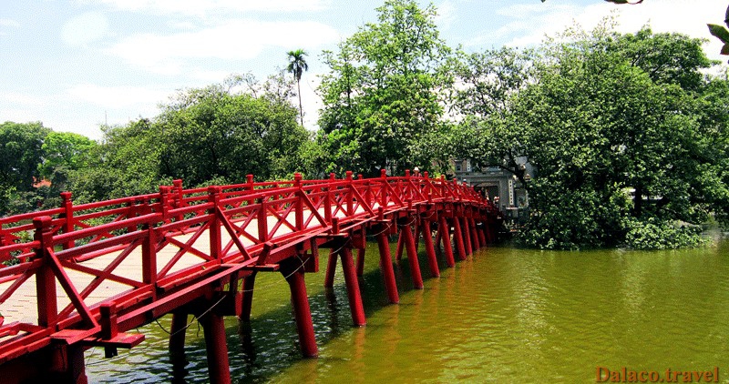 The Huc bridge in Hoankiem lake